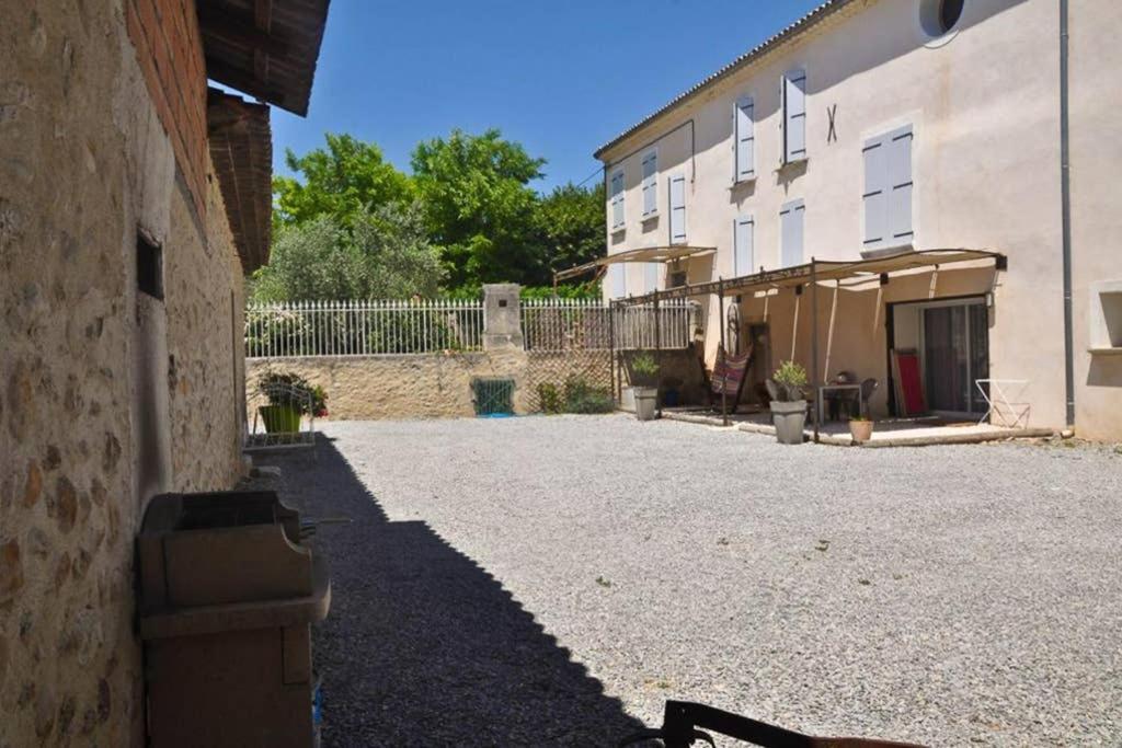 Le Gite Du Jas Vieux Montfort  외부 사진